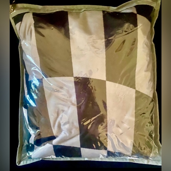 DUVET COVER BLACK AND WHITE CHECKERED PATTERN - Picture 3 of 9